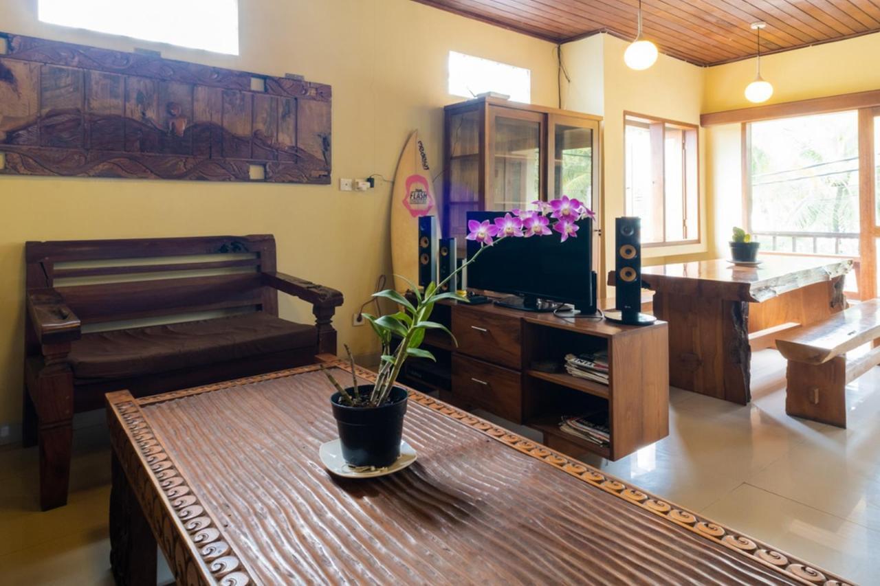 The Point Surfcamp Bali Otel Pulukan Dış mekan fotoğraf