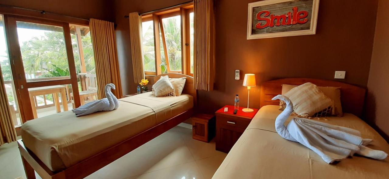The Point Surfcamp Bali Otel Pulukan Dış mekan fotoğraf
