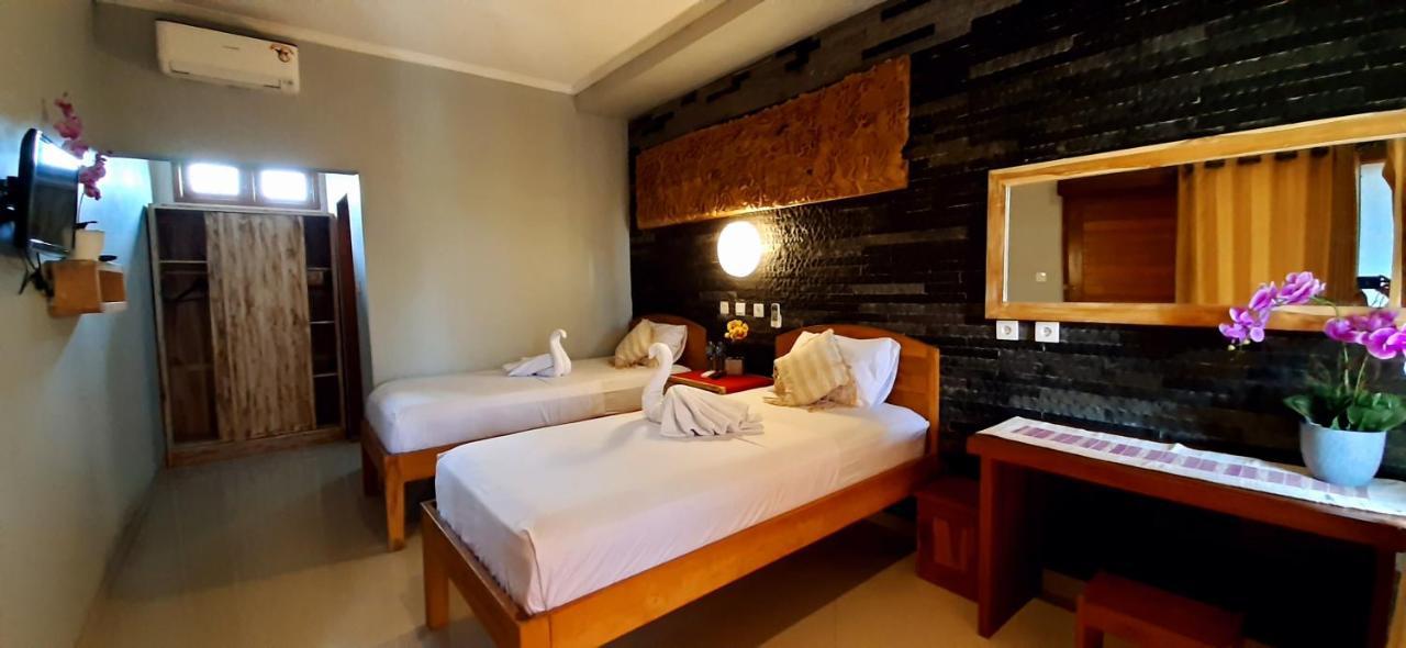 The Point Surfcamp Bali Otel Pulukan Dış mekan fotoğraf